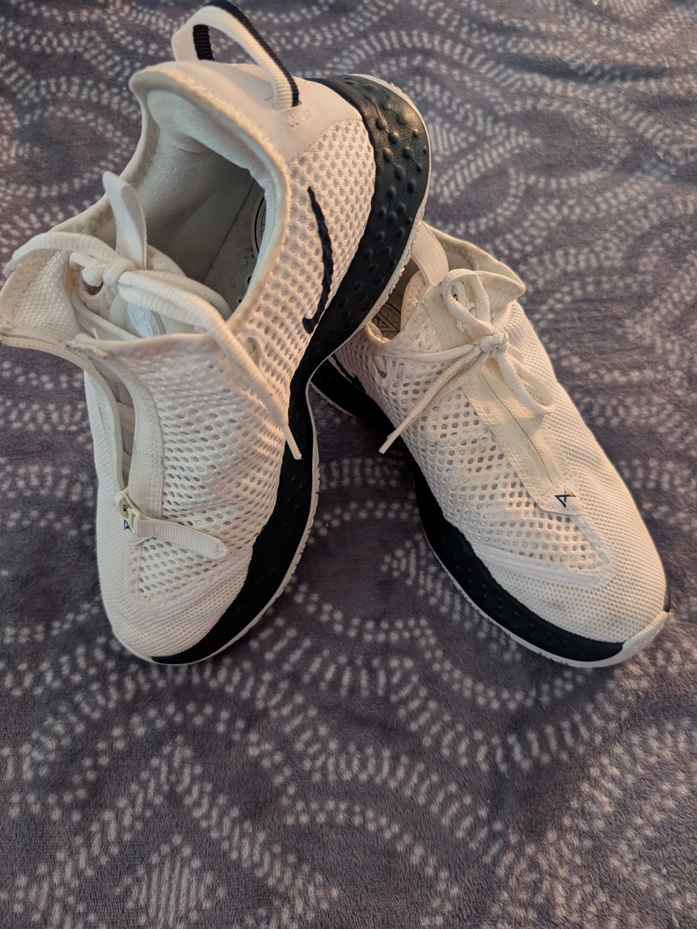 Women's Nike PG 4 Basketball Sneakers